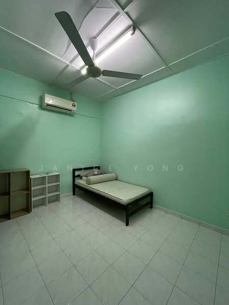 2-storey Terraced House for Rent in Taman Muhibbah (Kulai) - Janice Yong - Bedroom - PropertyGuru.com.my
