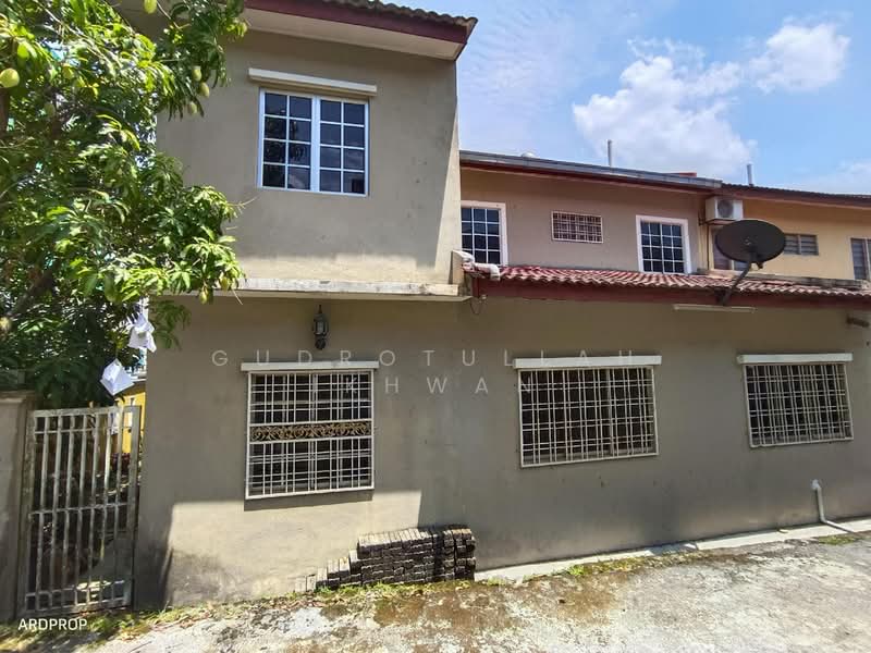 Taman Universiti untuk Untuk Dijual - RM 780,000, Mac 2026 - Exterior - PropertyGuru.com.my