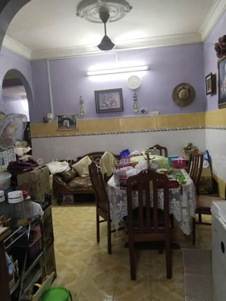 Taman Universiti untuk Untuk Dijual - RM 780,000, Mac 2026 - Living Room - PropertyGuru.com.my
