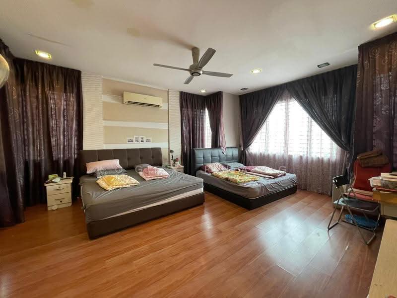Zero-Lot Bungalow for Sale in Taman Aman Perdana (Kapar) - Roger Phang - Bedroom - PropertyGuru.com.my