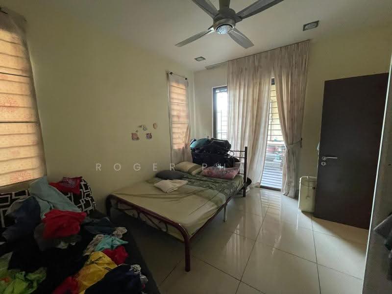 Zero-Lot Bungalow for Sale in Taman Aman Perdana (Kapar) - Roger Phang - Bedroom - PropertyGuru.com.my