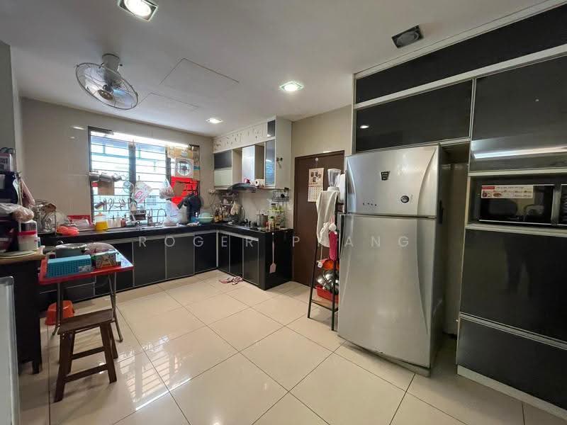 Zero-Lot Bungalow for Sale in Taman Aman Perdana (Kapar) - Roger Phang - Kitchen - PropertyGuru.com.my