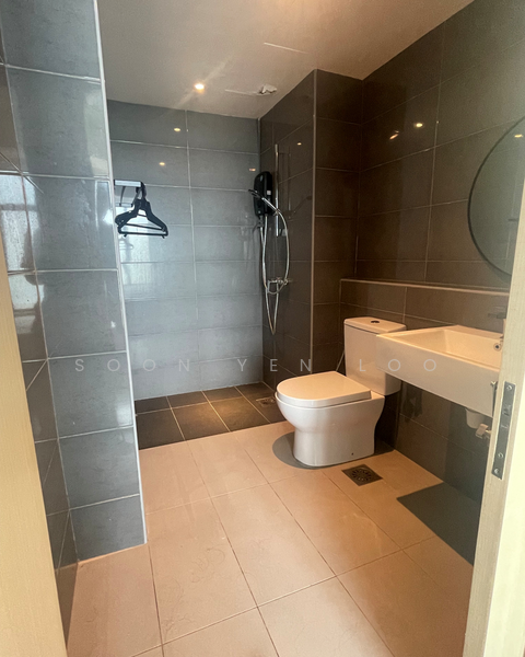 Service Residence for Sale at Imperium Residence - Soon Yen Loo - Bathroom - PropertyGuru.com.my