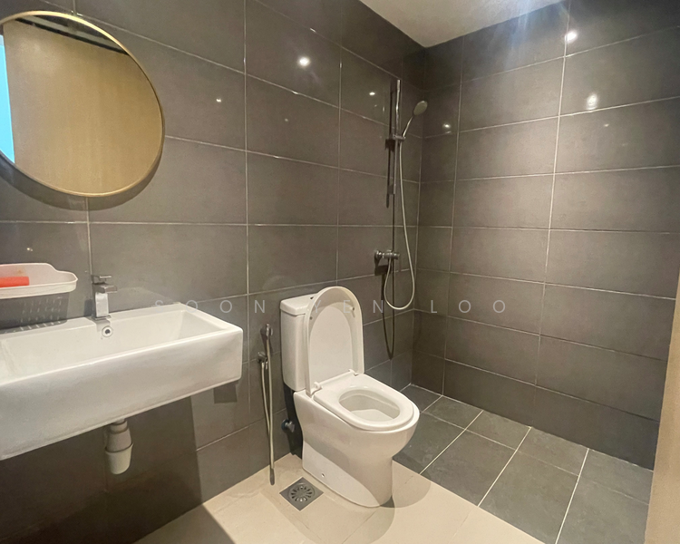 Service Residence for Sale at Imperium Residence - Soon Yen Loo - Bathroom - PropertyGuru.com.my