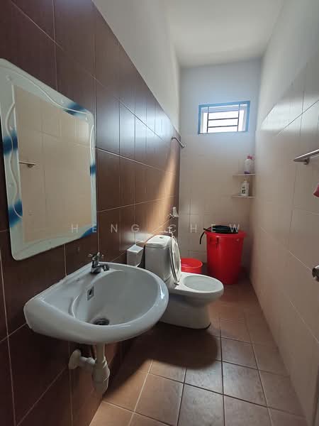 Taman Ehsan Jaya untuk Untuk Dijual - RM 818,000, Mac 2026 - Bathroom - PropertyGuru.com.my