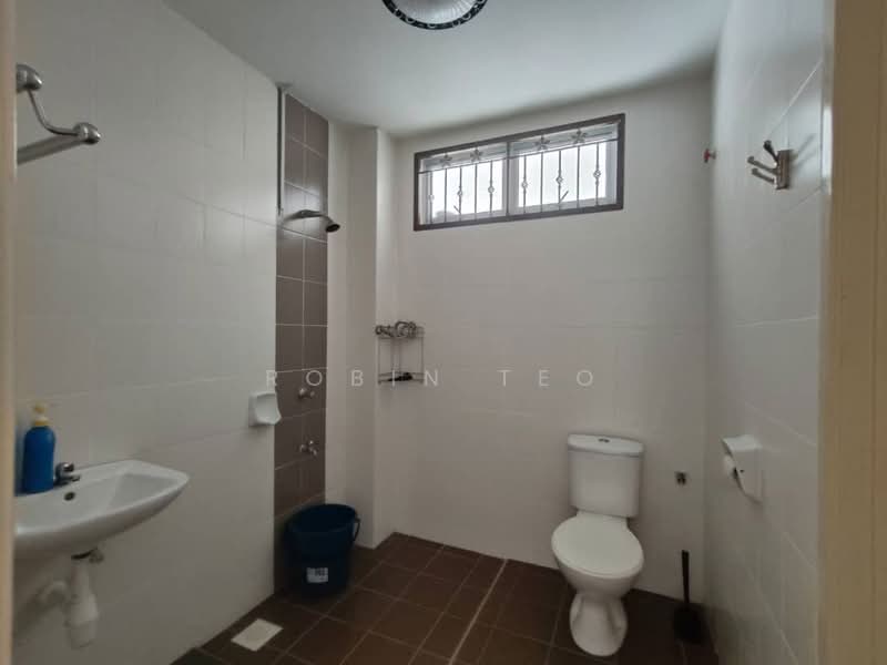 2-storey Terraced House for Sale in Taman Sri Pulai Perdana (Skudai) - Robin Teo - Bathroom - PropertyGuru.com.my