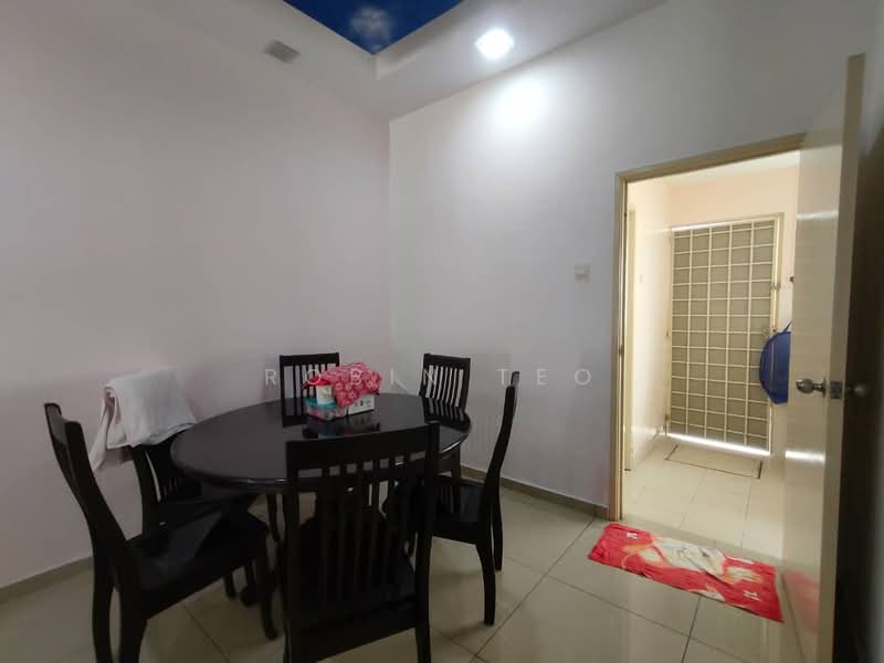 2-storey Terraced House for Sale in Taman Sri Pulai Perdana (Skudai) - Robin Teo - Dining Room - PropertyGuru.com.my