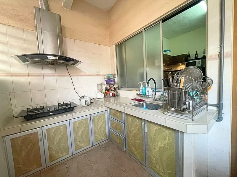 Taman Silibin Ria untuk Untuk Dijual - RM 450,000, Mac 2026 - Kitchen - PropertyGuru.com.my