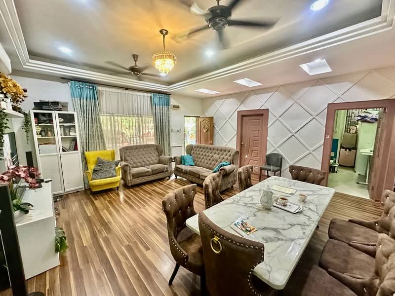 Semi-Detached House for Sale in Bandar Utama Batang Kali (Batang Kali) - Zehan Zaki - Living Room - PropertyGuru.com.my