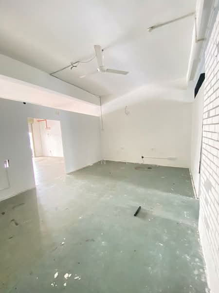 Shop / Office for Rent in Taman Cattleya (Senawang) - Yoon Lee - Interior - PropertyGuru.com.my