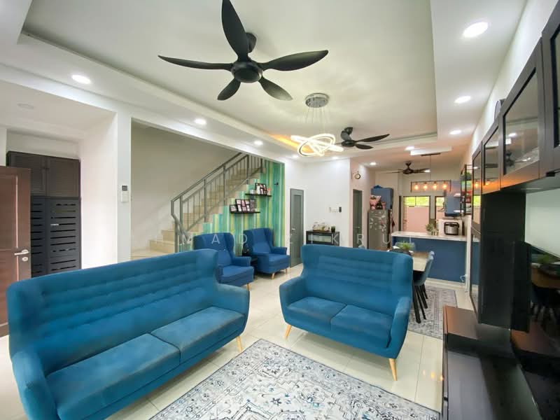 2-storey Terraced House for Sale in Sungai Buloh (Selangor) - Ahmad Zikrul - Living Room - PropertyGuru.com.my