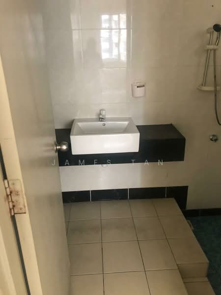 Condominium for Rent at Platinum Hill PV 8 - James Tan - Bathroom - PropertyGuru.com.my