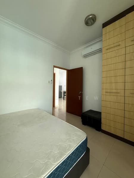 Apartment for Rent at Sri Samudera Apartment (Seaview Residence Suites) - Alice Tew - Bedroom - PropertyGuru.com.my