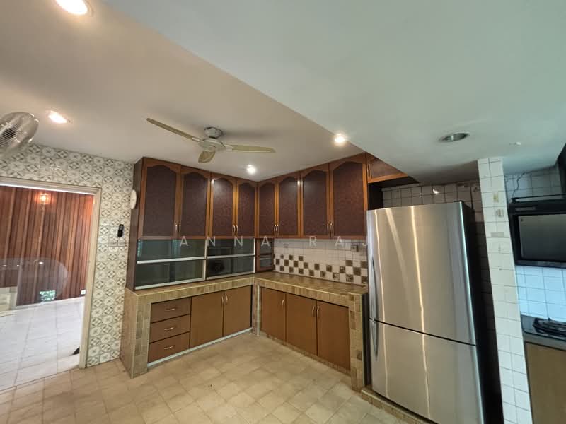 Lorong Kemaris , Bangsar, Kuala Lumpur untuk Untuk Dijual - RM 4,800,000, Mac 2026 - Kitchen - PropertyGuru.com.my