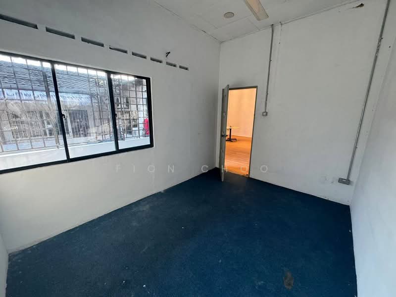 Shop for Sale in Taman Tasek (Johor Bahru) - Fion Choo - Interior - PropertyGuru.com.my