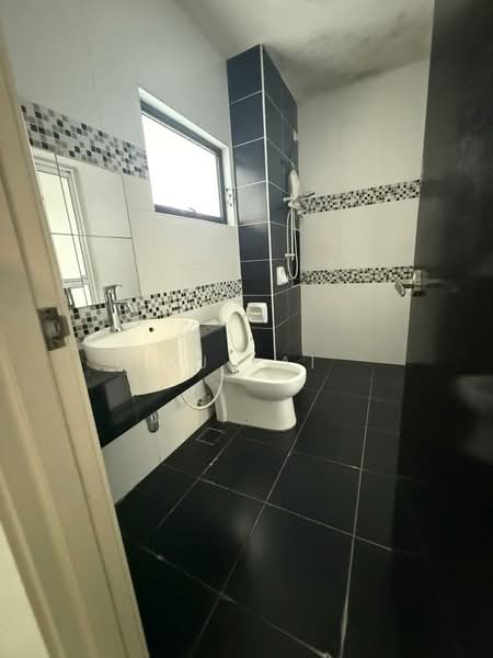 Service Residence for Sale at Sky View - MJ Lai - Bathroom - PropertyGuru.com.my