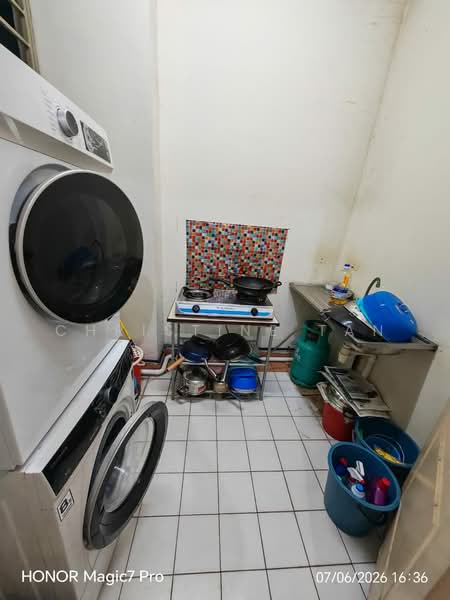 Kondominium untuk Disewa di Pelangi Utama - Christine Tan - Kitchen - PropertyGuru.com.my
