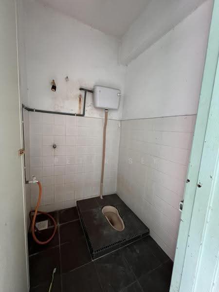 Rumah Teres 2-Tingkat untuk Dijual di Cheras (Selangor) - Peter Sek - Bathroom - PropertyGuru.com.my