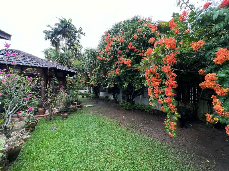 Bungalow for Sale in Seksyen 12 (Petaling Jaya) - Jayden Heng - Garden - PropertyGuru.com.my