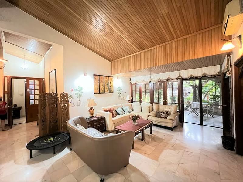 Bungalow for Sale in Seksyen 12 (Petaling Jaya) - Jayden Heng - Living Room - PropertyGuru.com.my