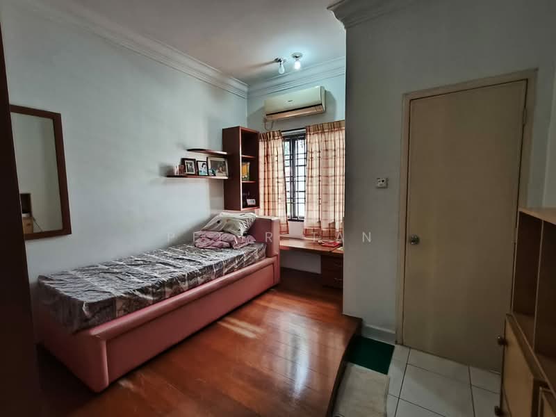 2-storey Terraced House for Sale in Taman Desa Tebrau (Tebrau) - Peter Tan - Bedroom - PropertyGuru.com.my