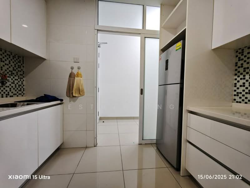 Service Residence for Sale at Utropolis Suites 1 - Esther Ong - Kitchen - PropertyGuru.com.my