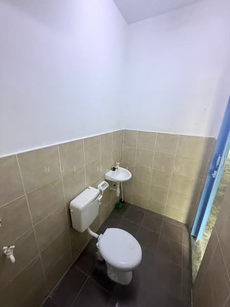 2-storey Terraced House for Sale in Pasir Gudang (Johor) - Hui Hui Lim - Bathroom - PropertyGuru.com.my