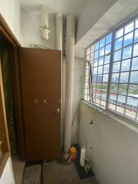 Vista Prima untuk Untuk Dijual - RM 299,000, Mac 2026 - Balcony - PropertyGuru.com.my