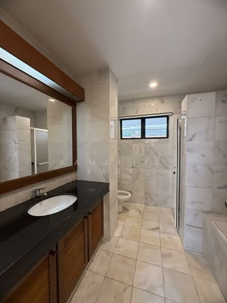 Condominium for Rent at Wickham Residence - Kamaljit Kaur - Bathroom - PropertyGuru.com.my