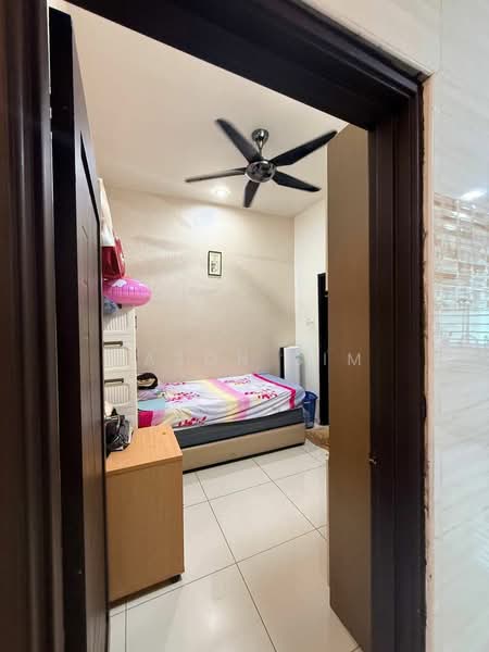 2-storey Terraced House for Sale in Taman Dato' Chellam (Ulu Tiram) - Jason Sim - Bedroom - PropertyGuru.com.my