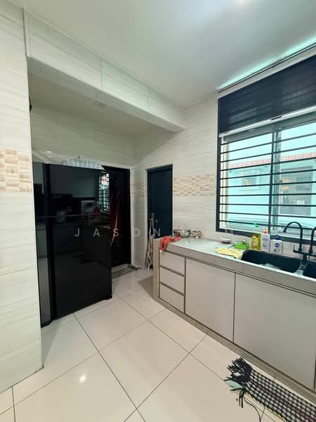 2-storey Terraced House for Sale in Taman Dato' Chellam (Ulu Tiram) - Jason Sim - Kitchen - PropertyGuru.com.my