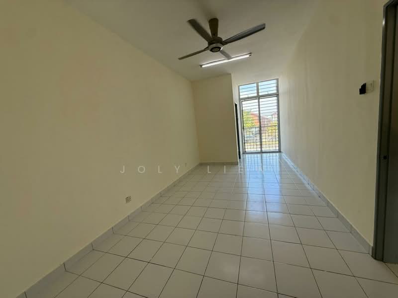 2-storey Terraced House for Rent in Bandar Sungai Long (Selangor) - Joly Liew - Living Room - PropertyGuru.com.my