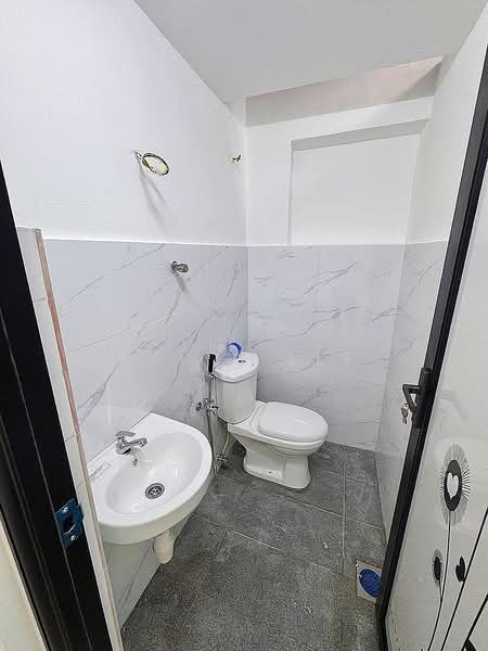 100% Newly Renovated 20x70sf. untuk Untuk Dijual - RM 460,000, Mac 2026 - Bathroom - PropertyGuru.com.my