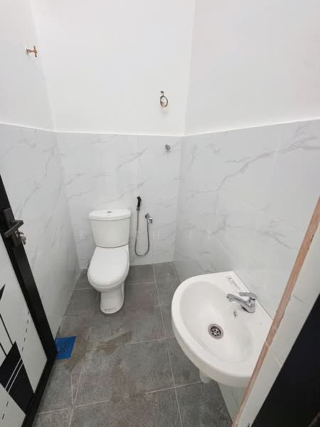 100% Newly Renovated 20x70sf. untuk Untuk Dijual - RM 460,000, Mac 2026 - Bathroom - PropertyGuru.com.my
