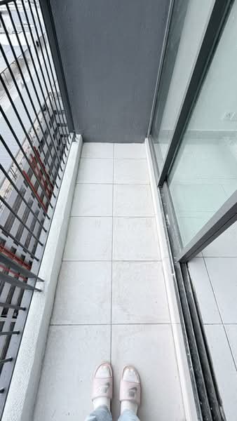 Service Residence for Sale at E Island Lake Haven - Wynn Ng - Balcony - PropertyGuru.com.my