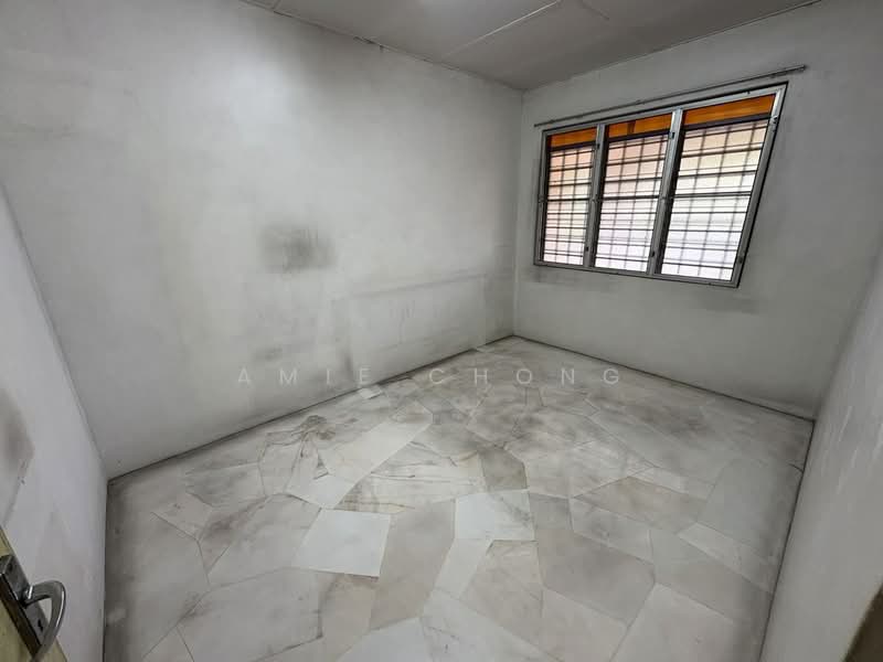 Gunung Rapat Double Storey Terrace House Fully Extended For Sale untuk Untuk Dijual - RM 220,000, Mac 2026 - Interior - PropertyGuru.com.my
