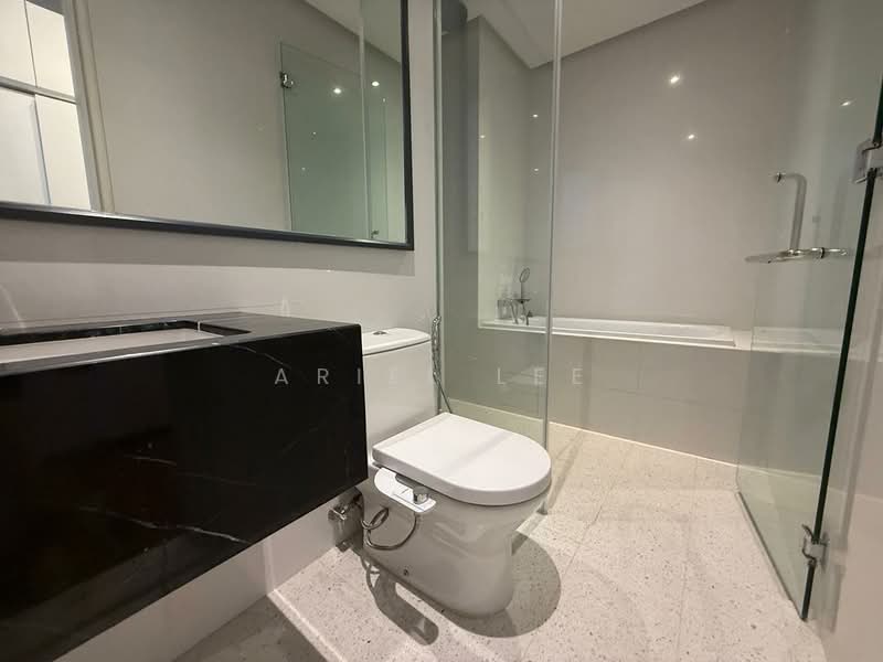 Servis Apartment untuk Disewa di Service Suites @ Pavilion Embassy - Ariel Lee - Bathroom - PropertyGuru.com.my