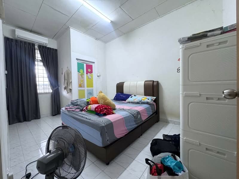1-storey Terraced House for Sale in Taman Megah Ria (Masai) - Karl Lim - Bedroom - PropertyGuru.com.my
