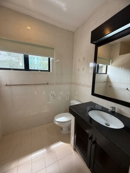 Condominium for Rent at Wickham Residence - Kamaljit Kaur - Bathroom - PropertyGuru.com.my