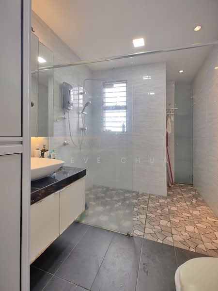 3-storey Terraced House for Sale in Sungai Buloh (Selangor) - Steve Chua - Bathroom - PropertyGuru.com.my