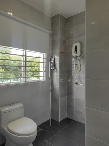 3-storey Terraced House for Sale in Sungai Buloh (Selangor) - Steve Chua - Bathroom - PropertyGuru.com.my