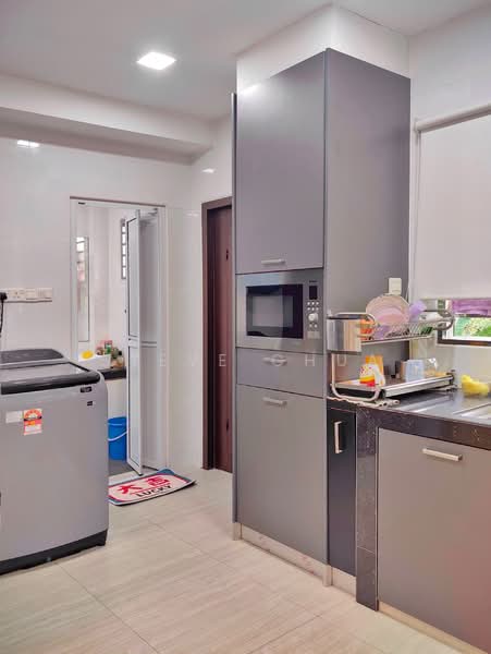 3-storey Terraced House for Sale in Sungai Buloh (Selangor) - Steve Chua - Kitchen - PropertyGuru.com.my