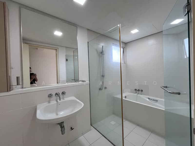 Kondominium untuk Dijual di One Jelatek - Valerie Arnesto - Bathroom - PropertyGuru.com.my