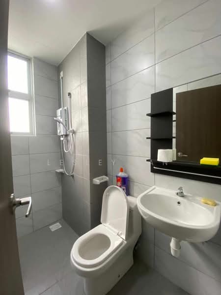 SKS Habitat untuk Untuk Disewa - RM 2,600 /bulan, Mac 2026 - Bathroom - PropertyGuru.com.my