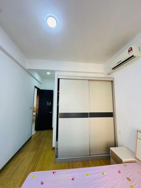 Condominium for Sale at Royal Strand @ Country Garden Danga Bay - MJ Lai - Bedroom - PropertyGuru.com.my