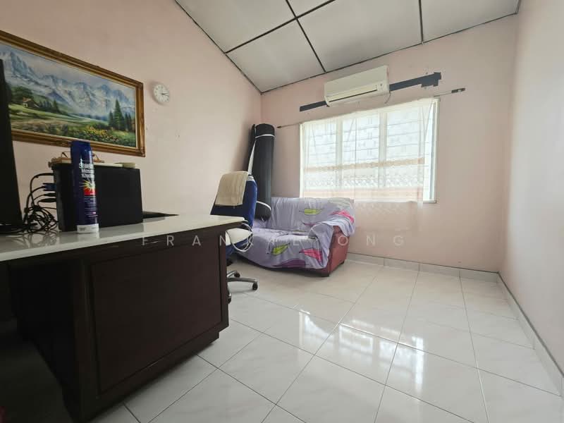 Terraced House for Sale in Taman Mutiara Barat (Cheras) - Frankie Ong - Study - PropertyGuru.com.my