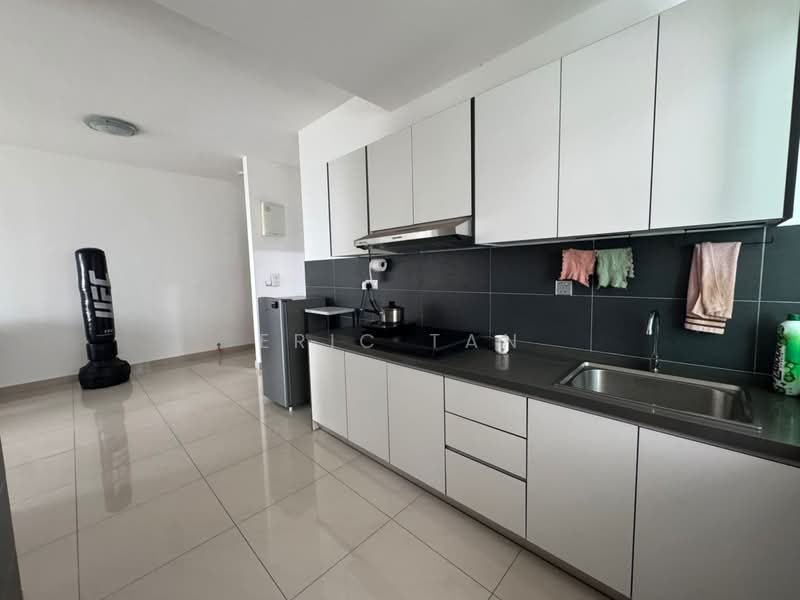 Service Residence for Sale at SKS Habitat - Eric Tan - Kitchen - PropertyGuru.com.my