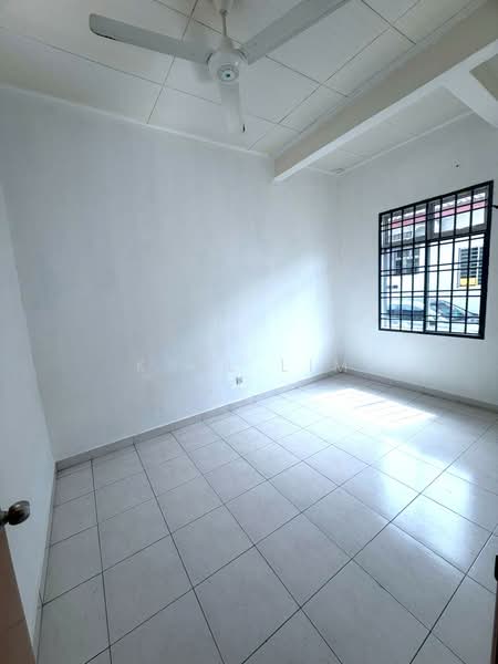 1-storey Terraced House for Sale in Taman Bestari Indah (Ulu Tiram) - Karl Lim - Interior - PropertyGuru.com.my