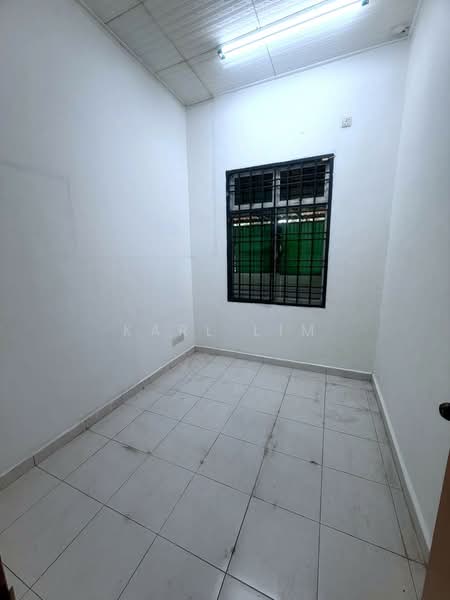 1-storey Terraced House for Sale in Taman Bestari Indah (Ulu Tiram) - Karl Lim - Interior - PropertyGuru.com.my
