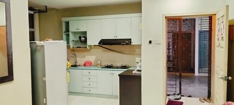 Nusa Perdana Apartment untuk Untuk Disewa - RM 1,850 /bulan, Mac 2026 - Kitchen - PropertyGuru.com.my